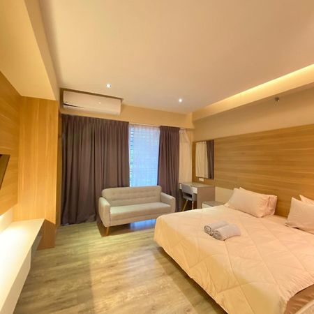 Soulmate Studio Room Tanjong Aru Екстер'єр фото
